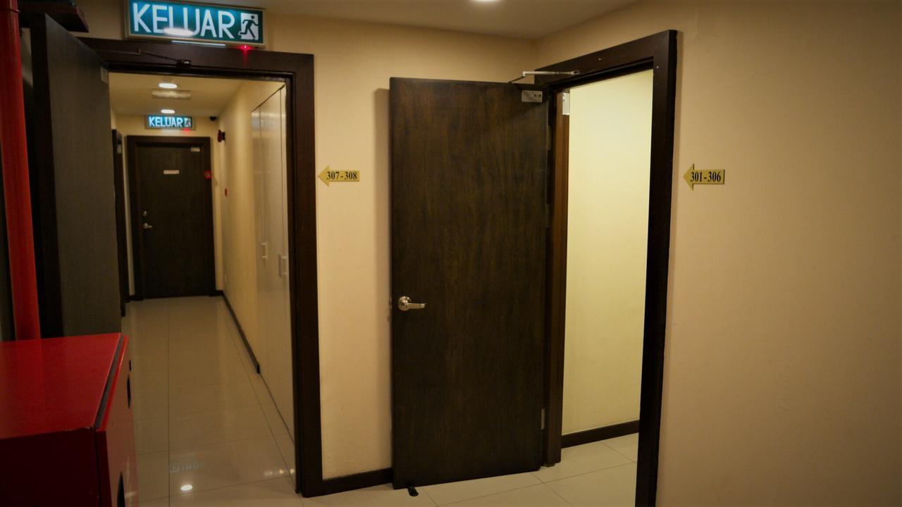Transit Hotel Labuan Zewnętrze zdjęcie
