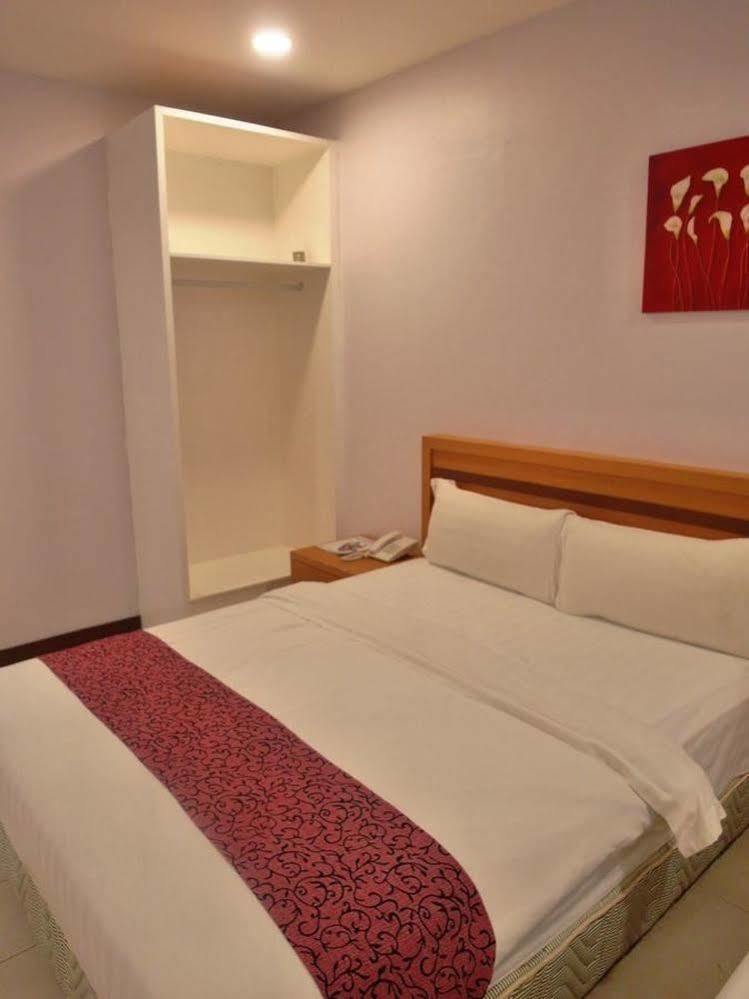 Transit Hotel Labuan Zewnętrze zdjęcie